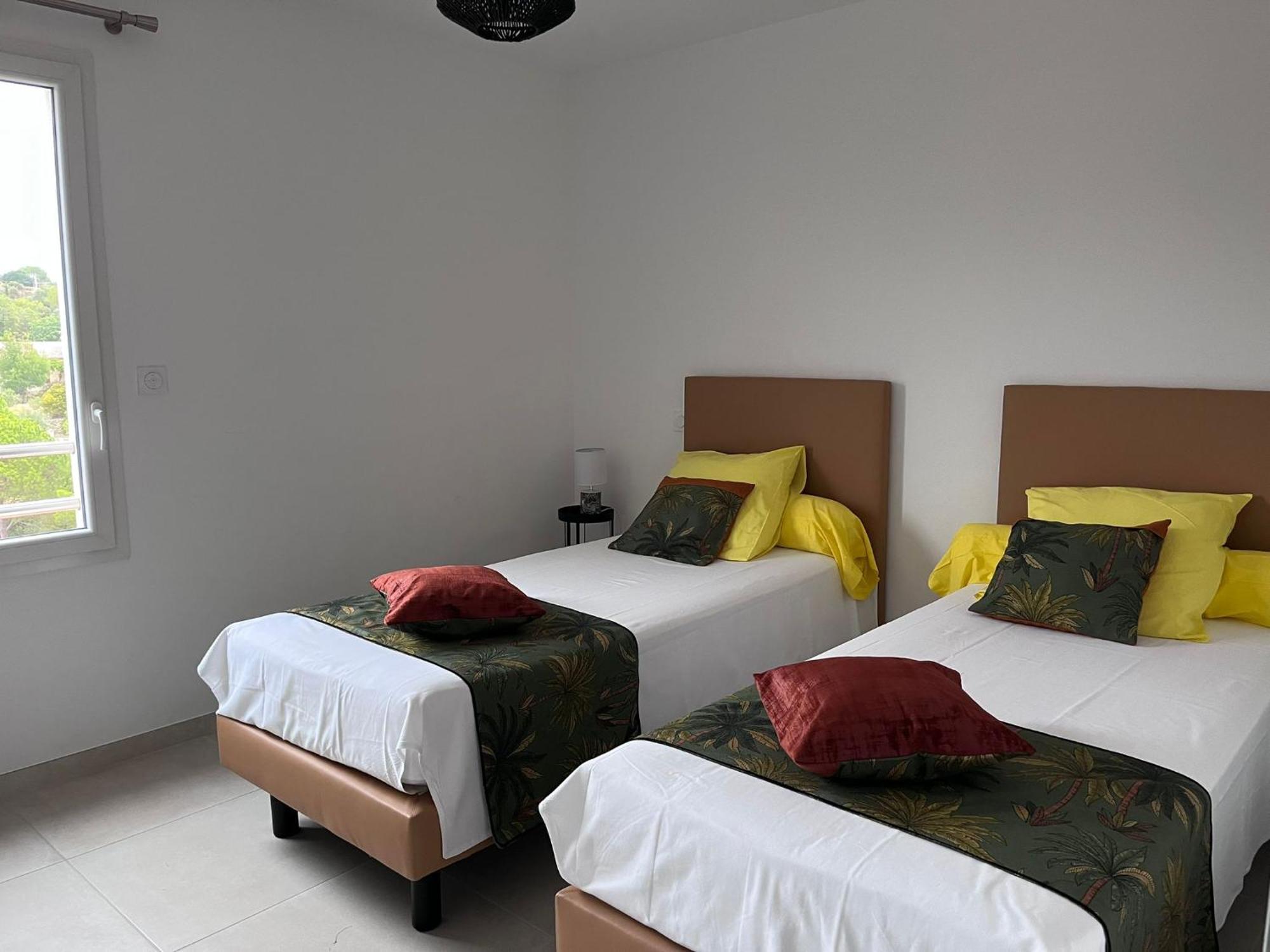 Val Des Bruyeres - Gite 15Mn Pezenas Avec Terrasse Et Cour Close - Parking Privatif Securise - Wifi Ftth Gratuit Neffies Экстерьер фото