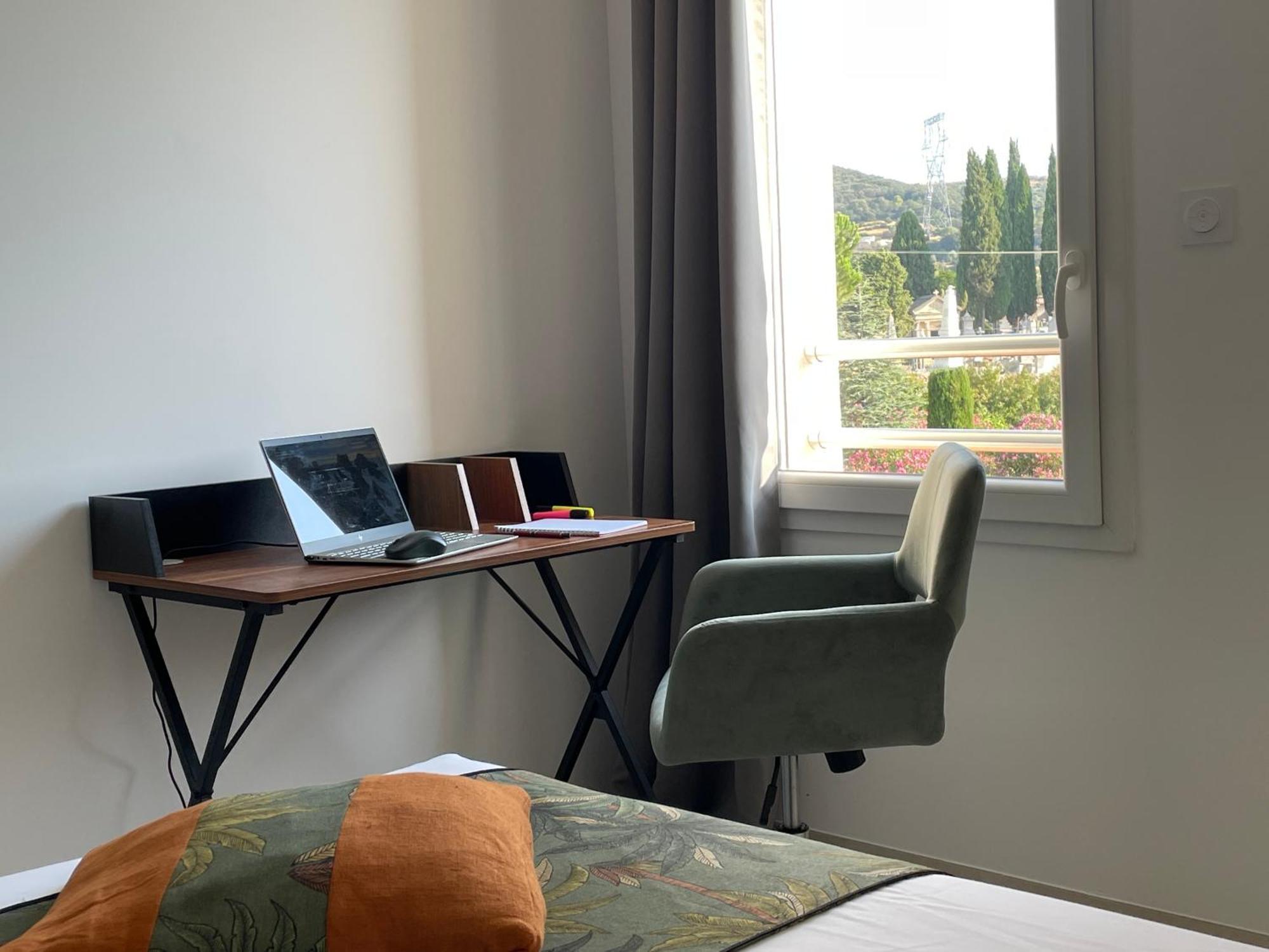 Val Des Bruyeres - Gite 15Mn Pezenas Avec Terrasse Et Cour Close - Parking Privatif Securise - Wifi Ftth Gratuit Neffies Экстерьер фото